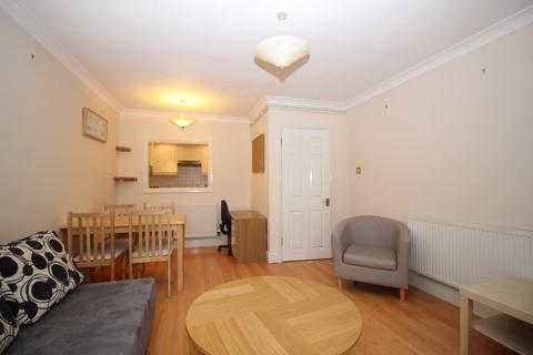 1 bedroom apartment to rent, Wellington Buildings, Bath