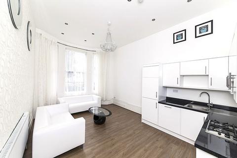 2 bedroom flat to rent, Castletown Road, London W14