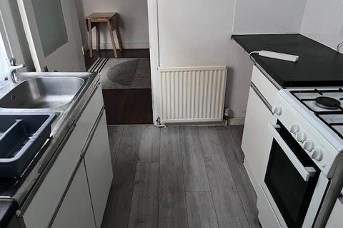 1 bedroom flat to rent, Coleridge Road, North Finchley N12