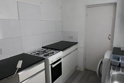 1 bedroom flat to rent, Coleridge Road, North Finchley N12