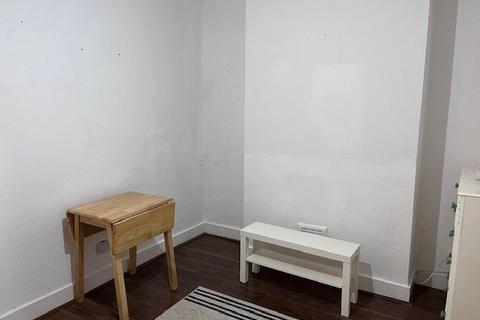 1 bedroom flat to rent, Coleridge Road, North Finchley N12