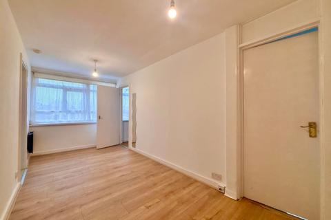 1 bedroom flat to rent, Whitchurch Lane, Edgware, HA8