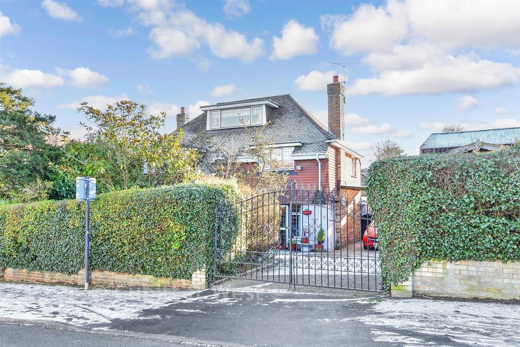 External Lifestyle Photograph