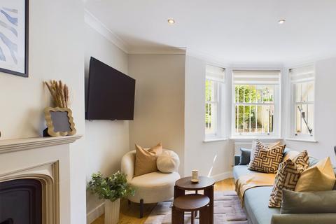 2 bedroom serviced apartment to rent, Marylands Road, London W9