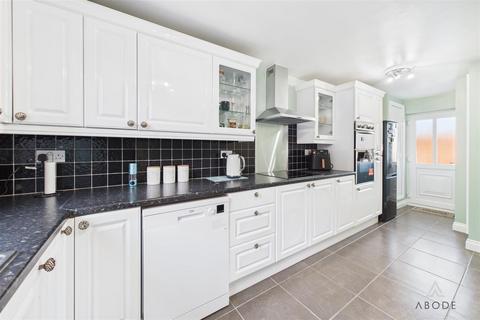 3 bedroom terraced house for sale, Dunedin Crescent, Burton-On-Trent DE15