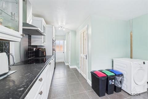 3 bedroom terraced house for sale, Dunedin Crescent, Burton-On-Trent DE15