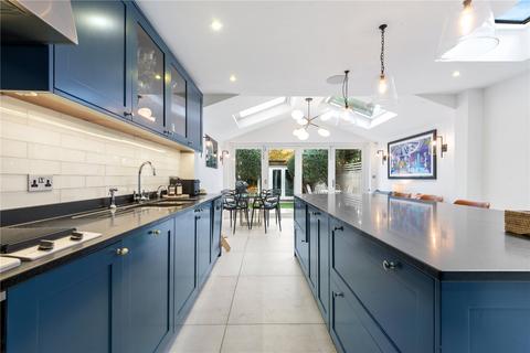 4 bedroom terraced house for sale, Fullerton Road, London, SW18