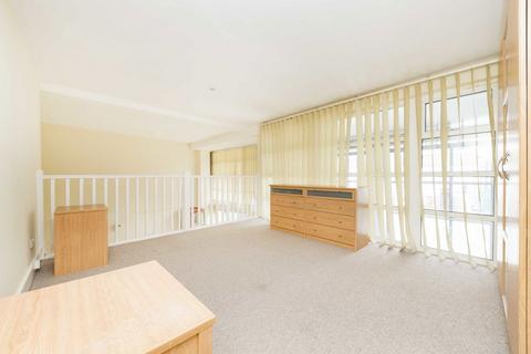 2 bedroom flat to rent, Laycock Street, London N1
