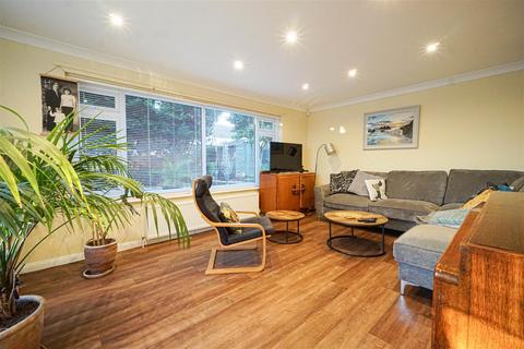 undefined, Hoads Wood Road, Hastings