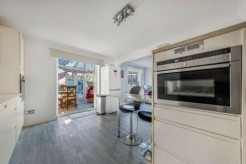 4 bedroom detached house for sale, Woodview Close, Orpington
