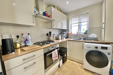 2 bedroom flat to rent, Roscoff Road, Dawlish, EX7