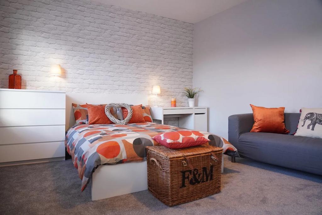 Bedroom5