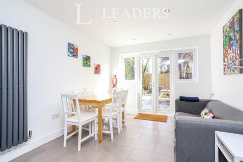 1 bedroom house to rent, Howson Road, London, SE4
