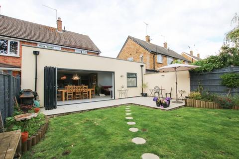 undefined, Waterloo Crescent, Wokingham, RG40