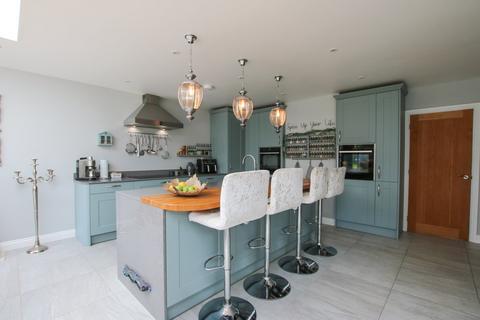 undefined, Waterloo Crescent, Wokingham, RG40