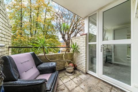 undefined, Longford Walk, Brixton, SW2