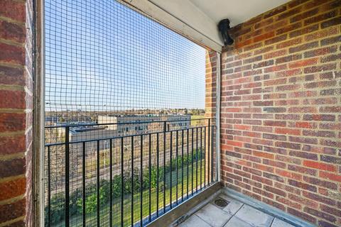 undefined, Green Vale, Ealing