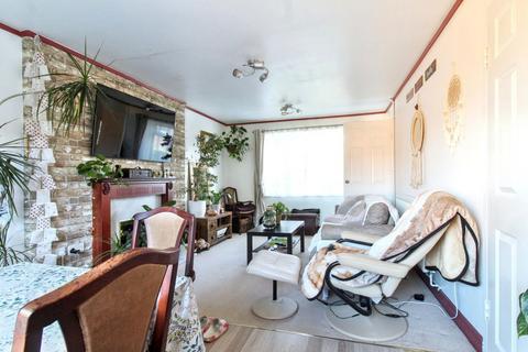 undefined, Longlands Road, Beeston, Nottingham, NG9 1LR
