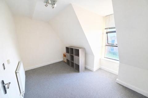 2 bedroom flat to rent, Meribel Square, Prescot L34