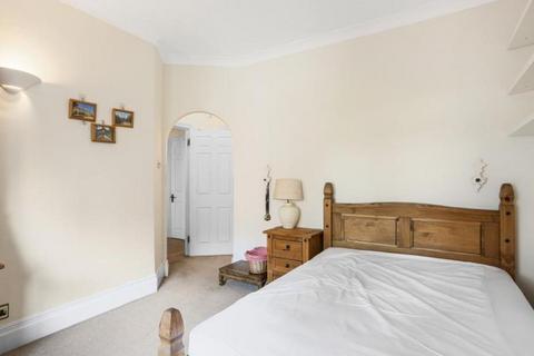 2 bedroom apartment to rent, Park Road, London NW1