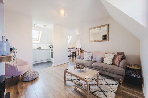 2 bedroom coach house for sale, Ulysses Road, Swindon, Wiltshire, SN25 2JR