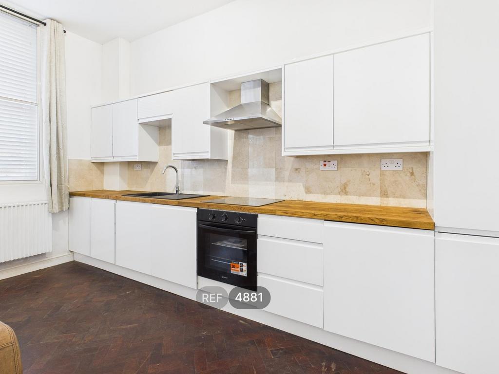 Kitchen/Living area
