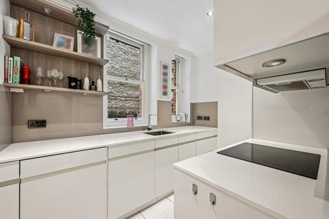 2 bedroom flat for sale, Drayton Court, Drayton Gardens, Chelsea, London