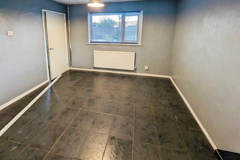 3 bedroom end of terrace house for sale, Ash Tree Gardens, West Yorkshire HX2