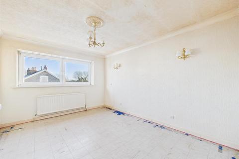 2 bedroom apartment for sale, South Road, Porthcawl CF36