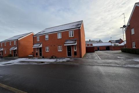 3 bedroom semi-detached house to rent, Cardinal Drive,  Aylesbury,  HP18