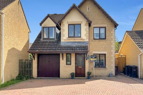 4 bedroom detached house for sale, Riverside Drive, Chippenham SN15