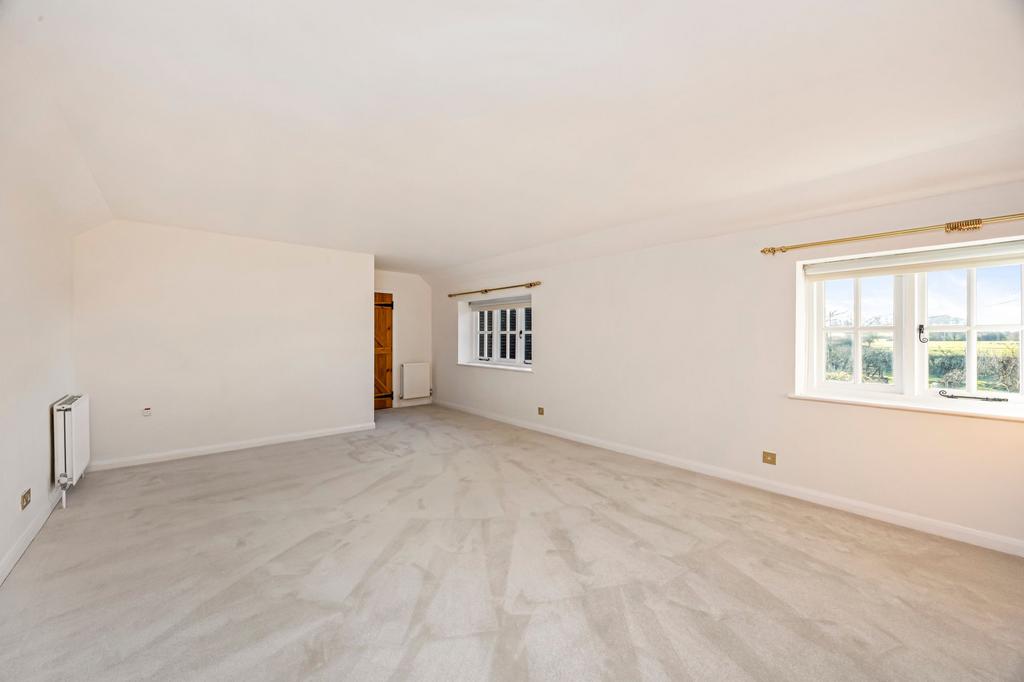 Guest bedroom suite