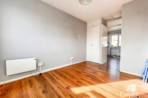 1 bedroom flat to rent, Berners Way, Broxbourne, EN10