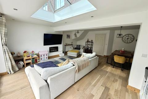 3 bedroom semi-detached house for sale, The Hawthorns, Nottingham NG17