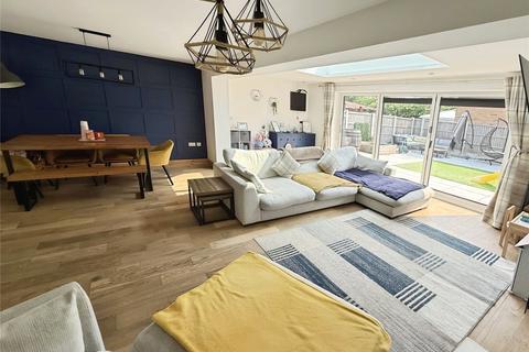3 bedroom semi-detached house for sale, The Hawthorns, Nottingham NG17