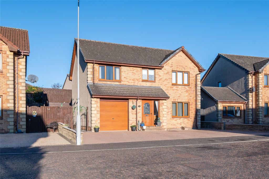 Riverside Way, Fife KY8 4 bed detached house - £280,000