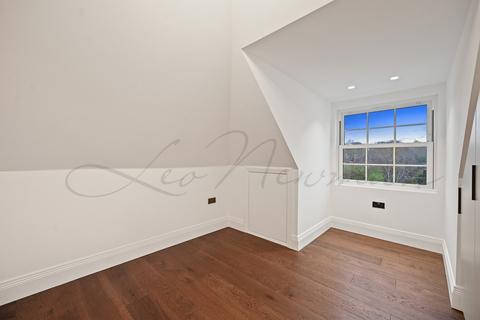 8 bedroom terraced house for sale, Oakleigh Road, Southgate, N11