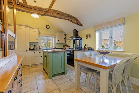 undefined, Eaton Hill, Baslow, Bakewell