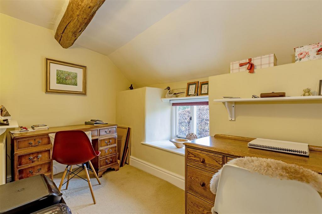Bedroom 3-1.jpg