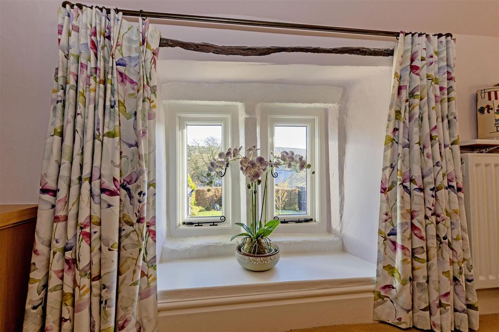 Bedroom 1-6.jpg