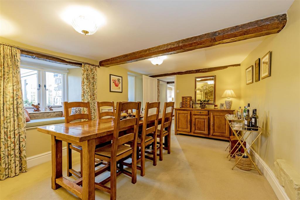 Dining Room-4.jpg