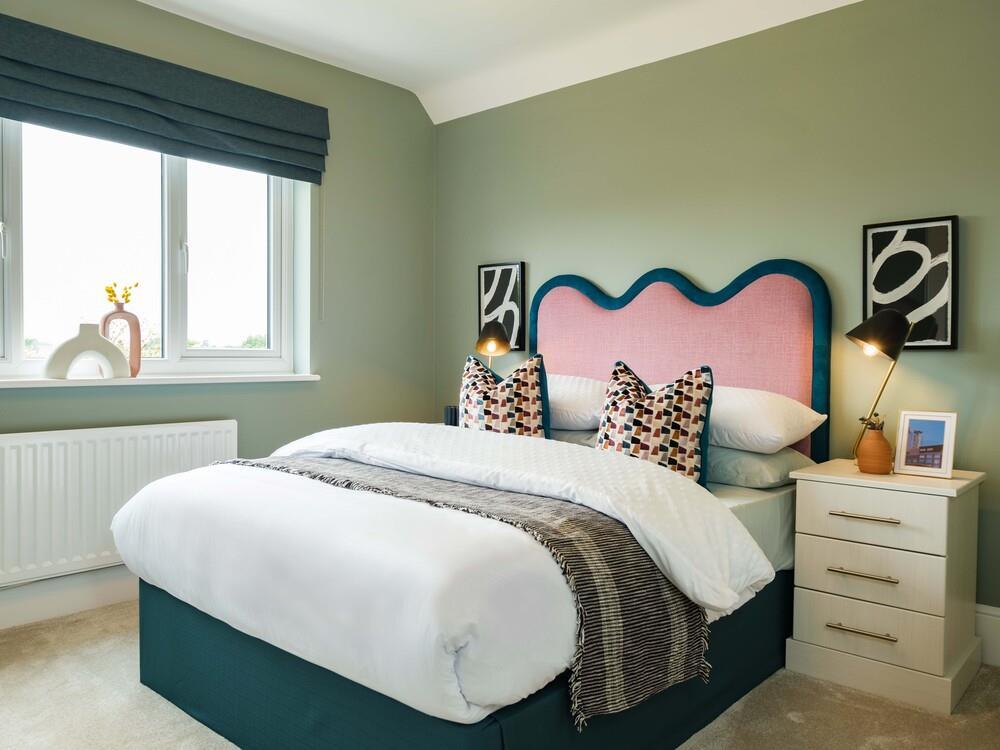 Redrow---the-warwick---bedroom-2---64156.jpg