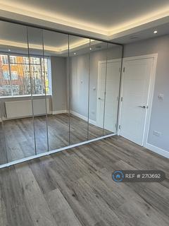 2 bedroom flat to rent, Charlbert Court, London, NW8