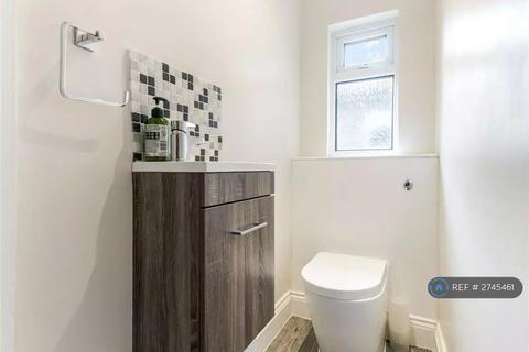 2 bedroom flat to rent, Cranbrook Park, London, N22