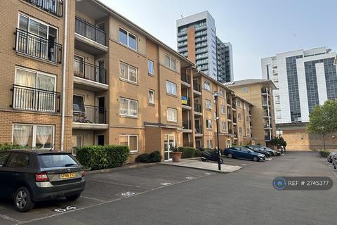 2 bedroom flat to rent, Sail Court, London, E14