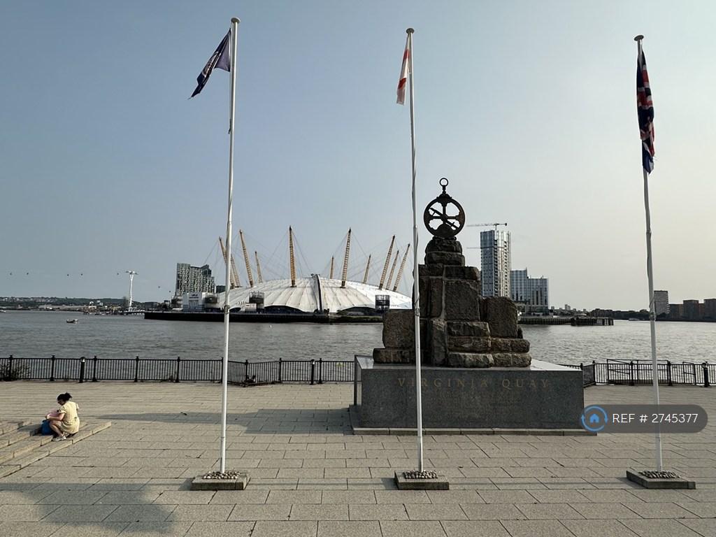 Riverside Walk In Virginia Quay