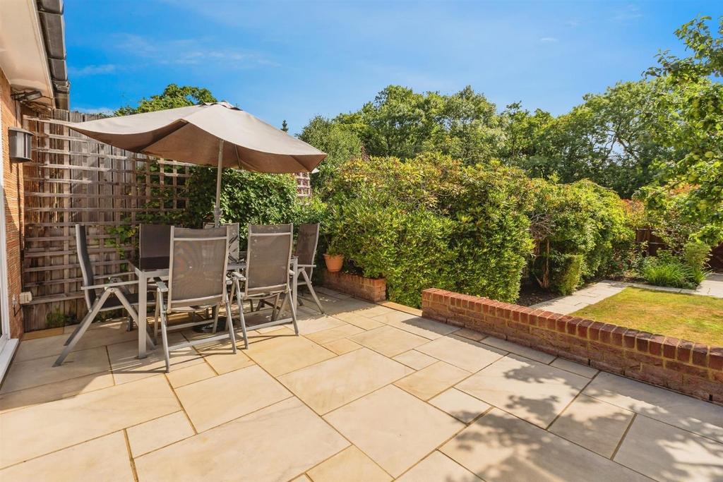 Terrace 2.jpg