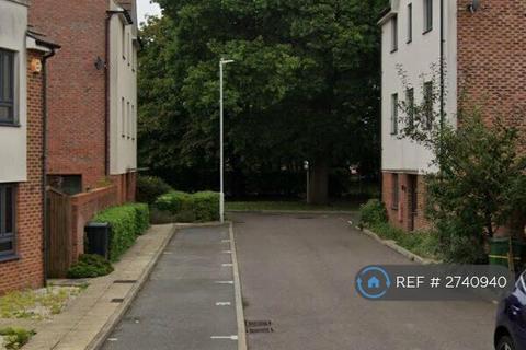 4 bedroom terraced house to rent, Trinity Way, Maidstone, ME15