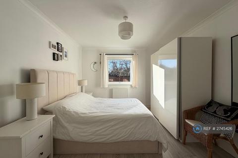 undefined, Parrs Close, South Croydon, CR2