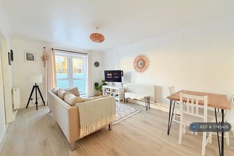 undefined, Parrs Close, South Croydon, CR2